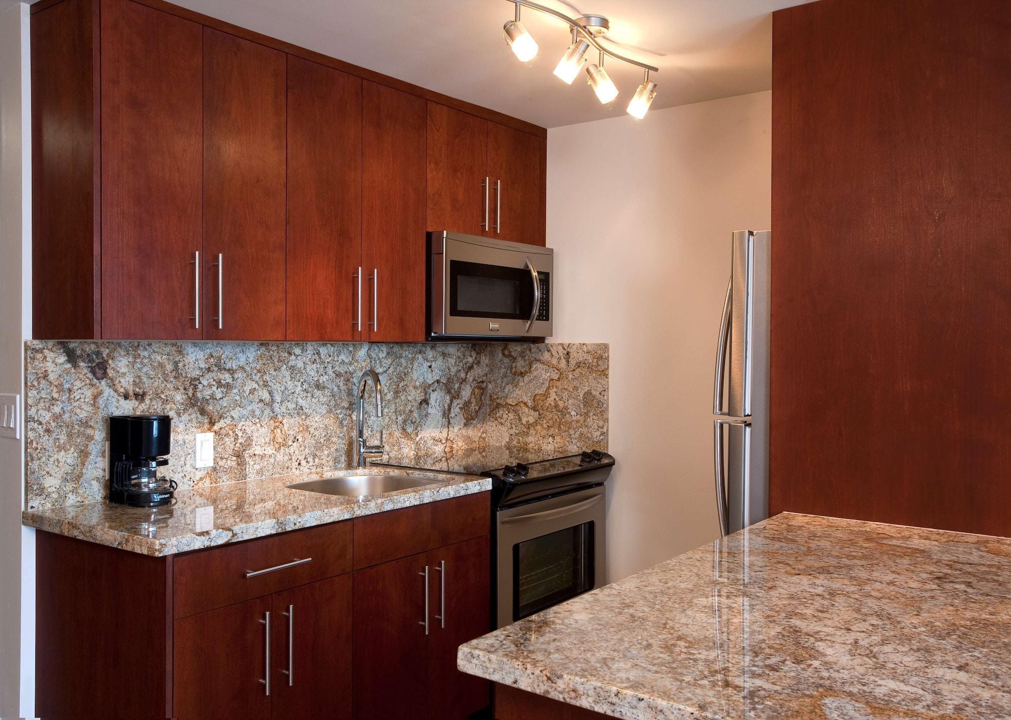Lahaina Shores Beach Resort מראה חיצוני תמונה