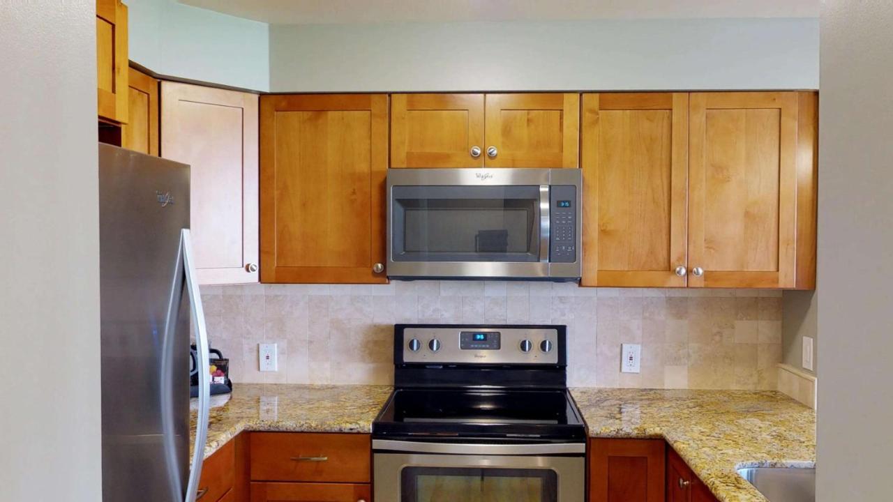 Lahaina Shores Beach Resort מראה חיצוני תמונה